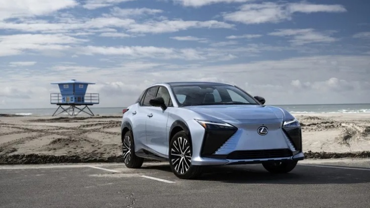 Toyota and Lexus Adopt Tesla Charging Standard in Major Boost for EV Charging