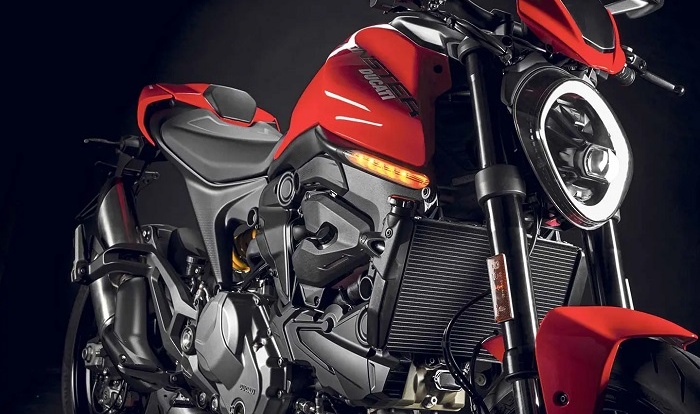 Mid-range Naked Superbike Ducati Monster BS6: A Comprehensive Review